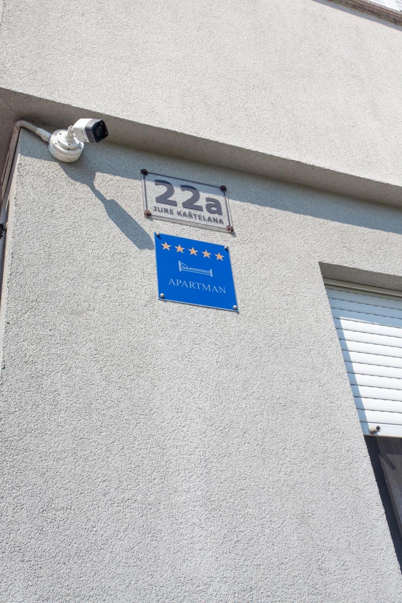 Apartment Sladic Sisak Bagian luar foto